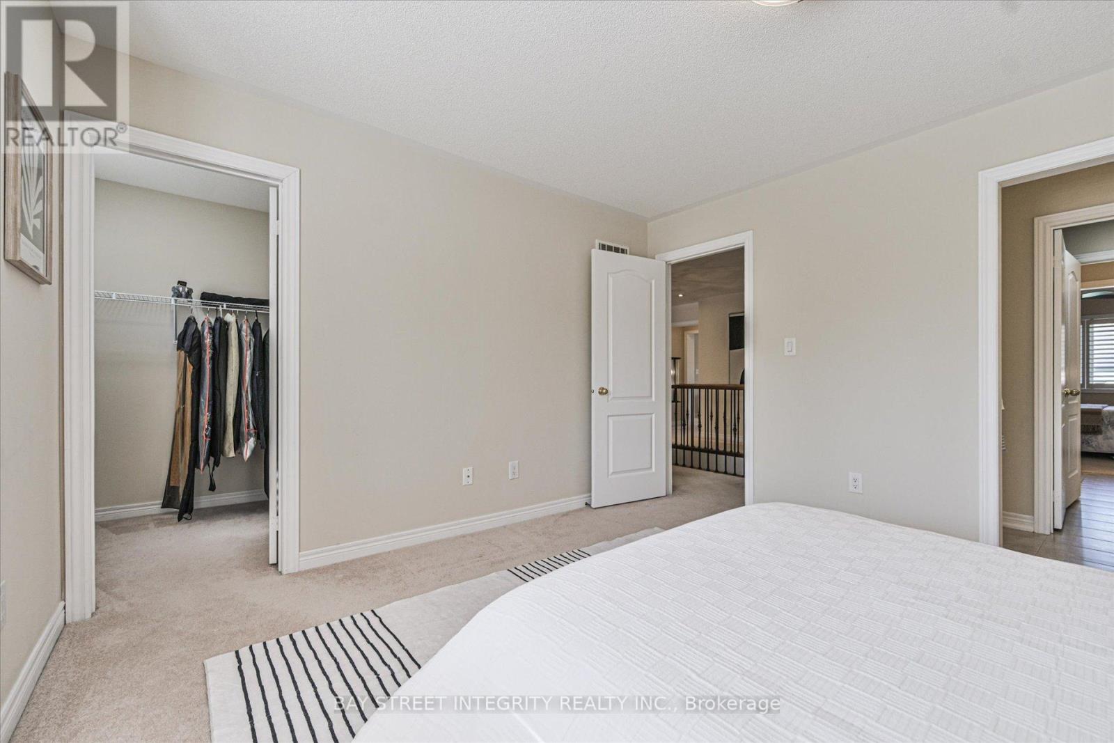 49 GLENGORDON CRESCENT - 35