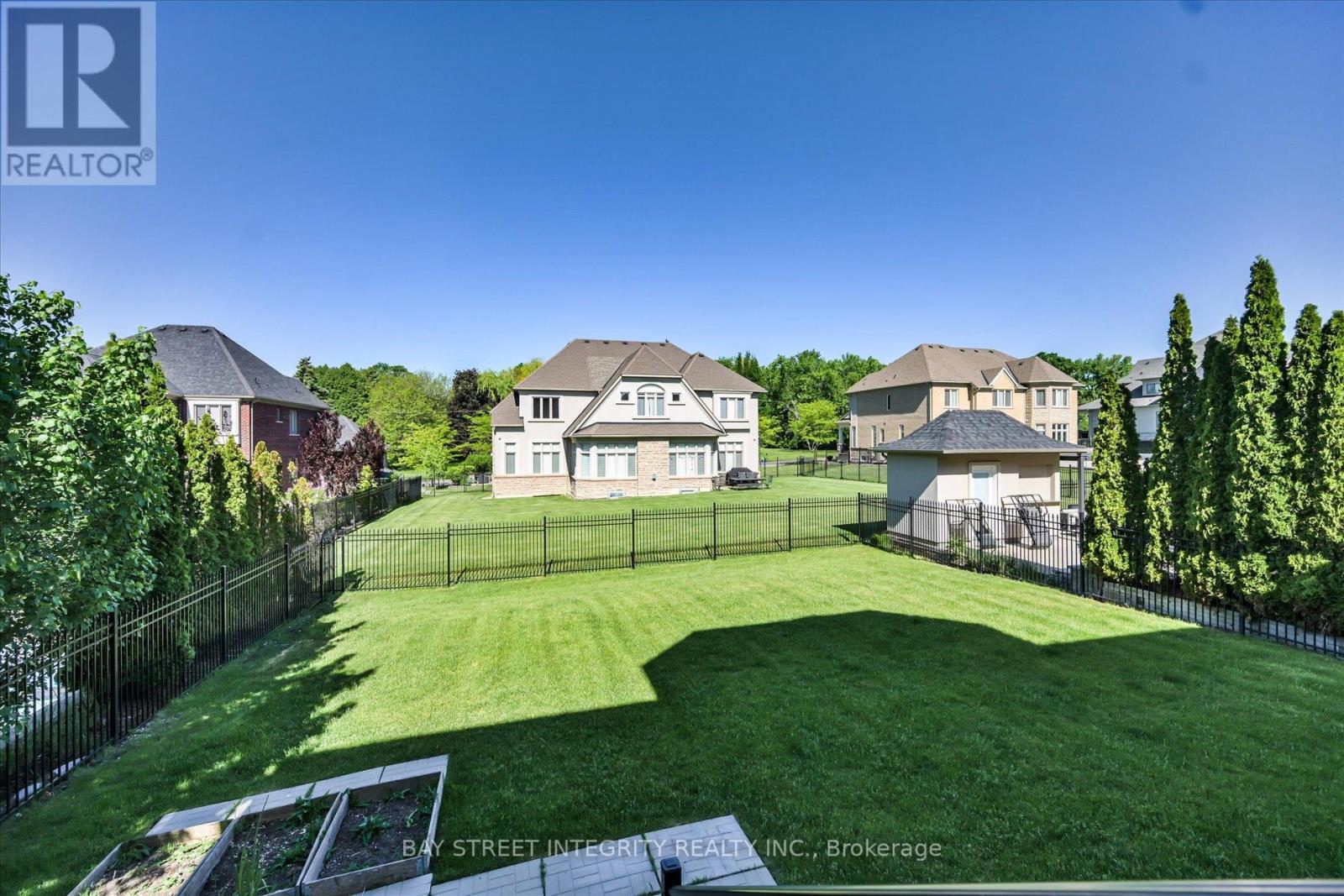 49 GLENGORDON CRESCENT - 42