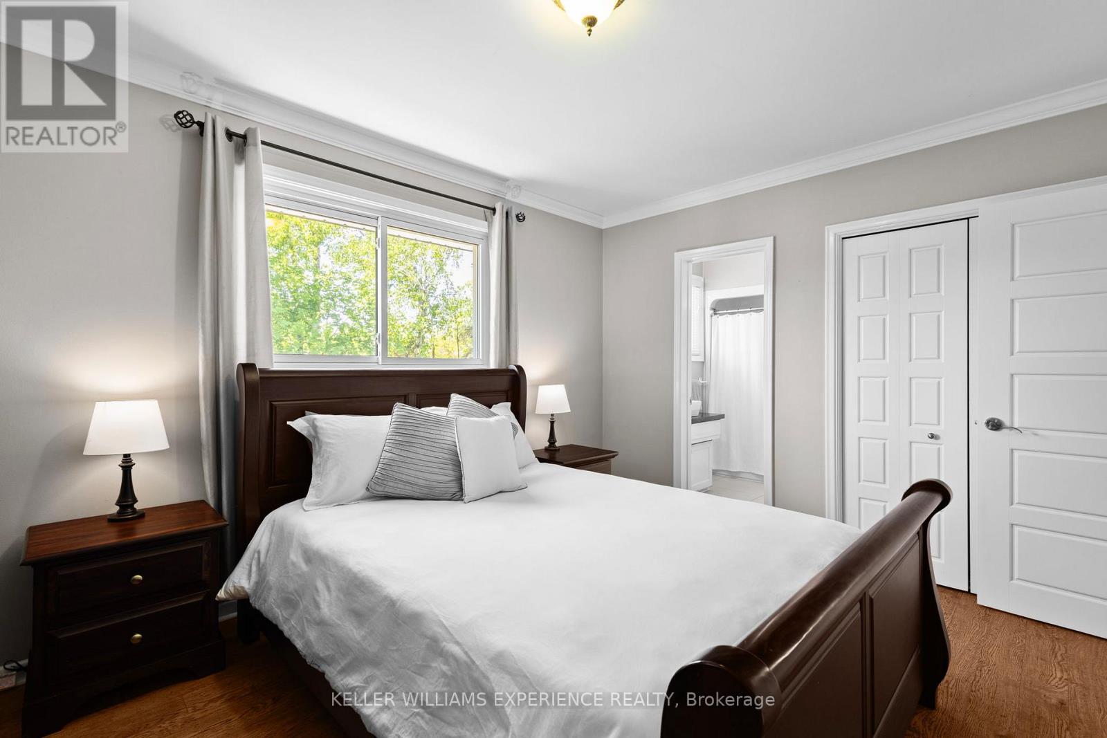 27 OTTAWAY AVENUE - 19