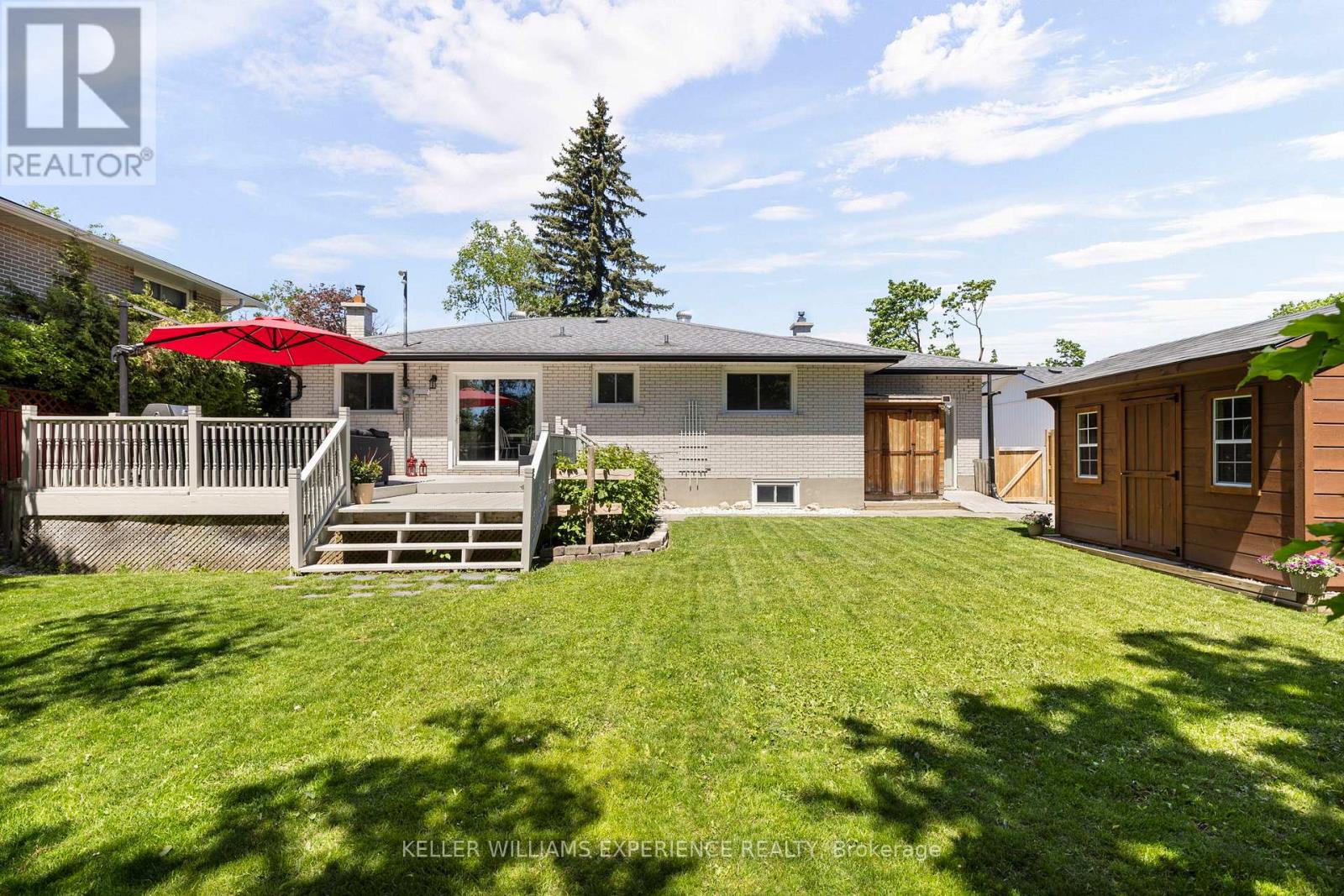 27 OTTAWAY AVENUE - 31