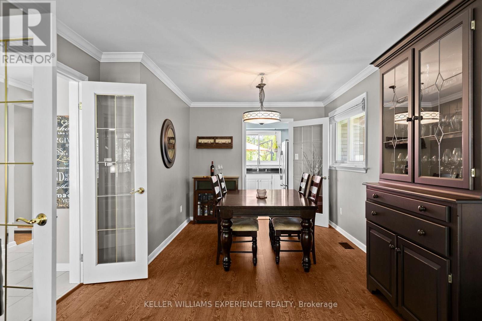 27 OTTAWAY AVENUE - 9