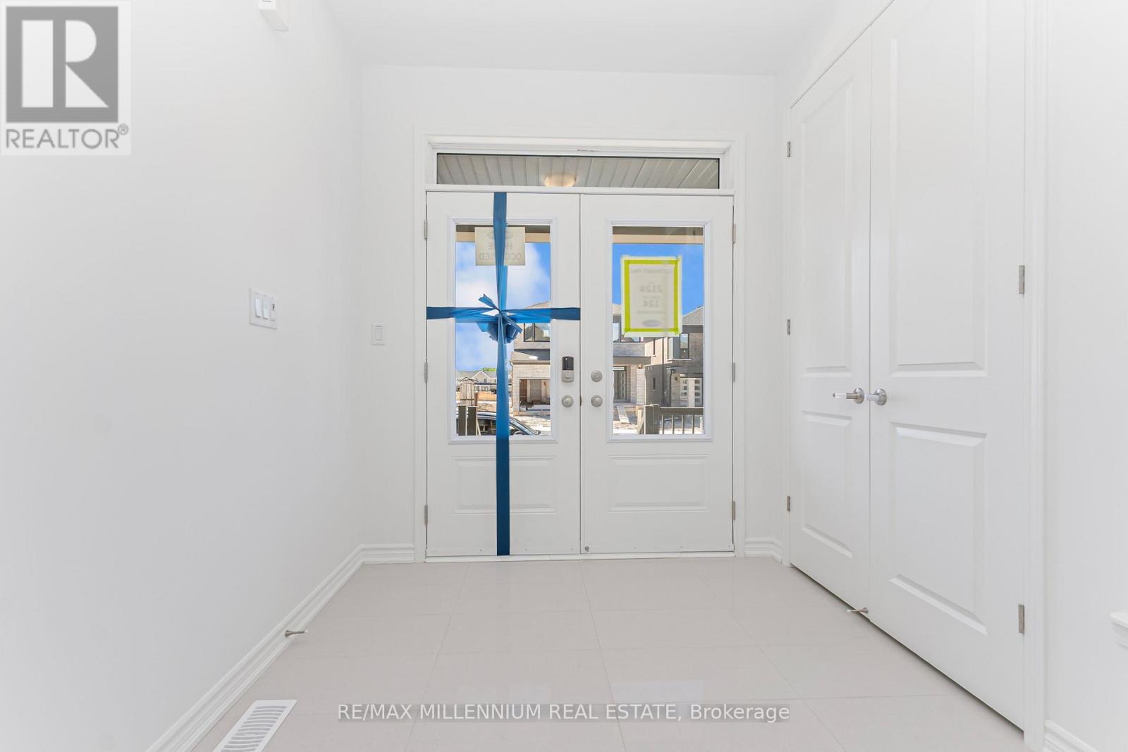 54 GRETZKY AVENUE - 3