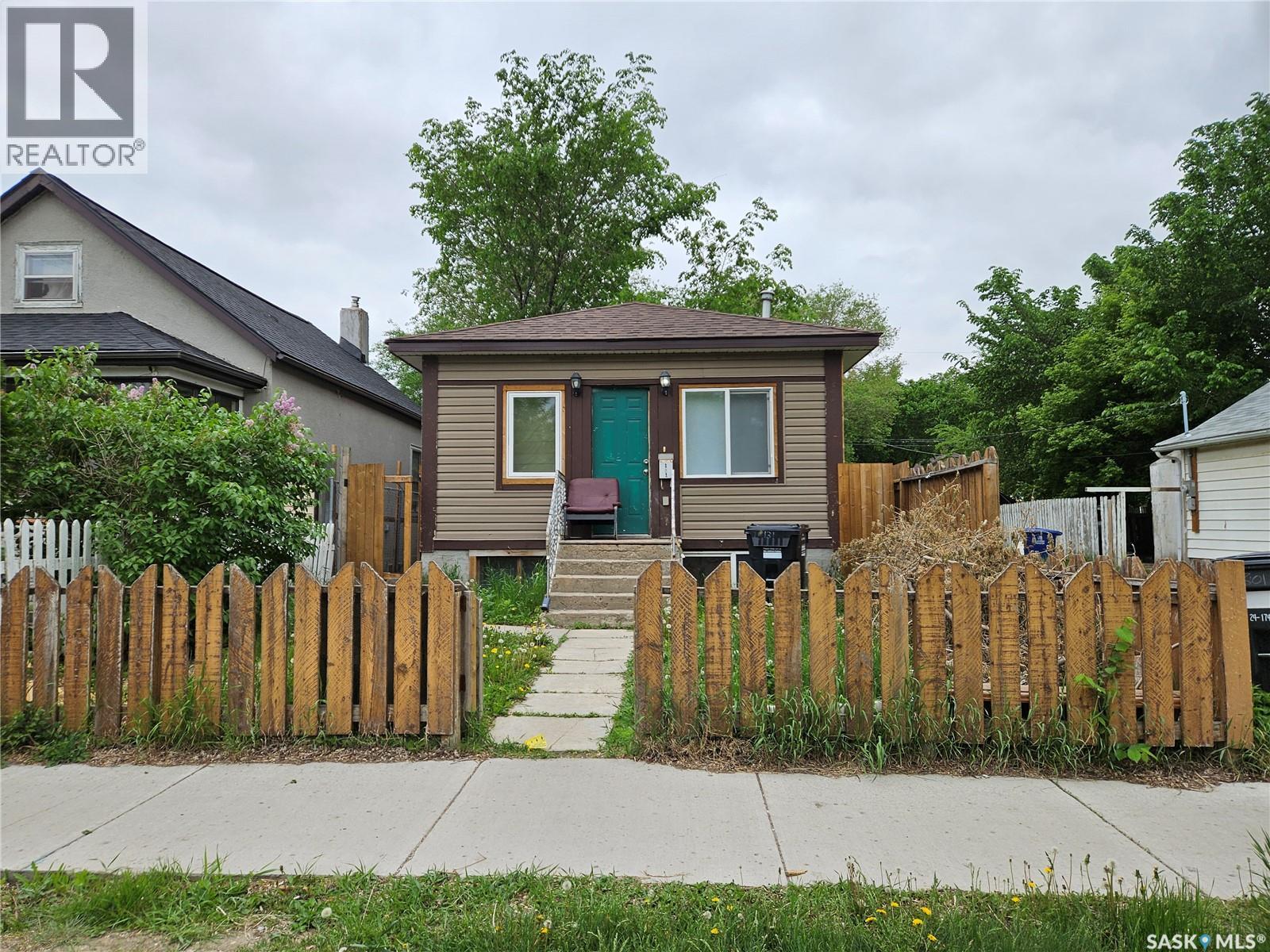 131 M AVENUE S - 1