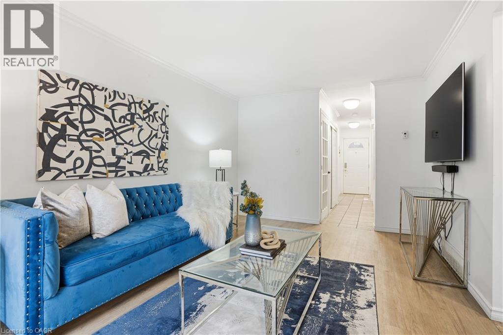 #6 1460 GARTH Street - 7