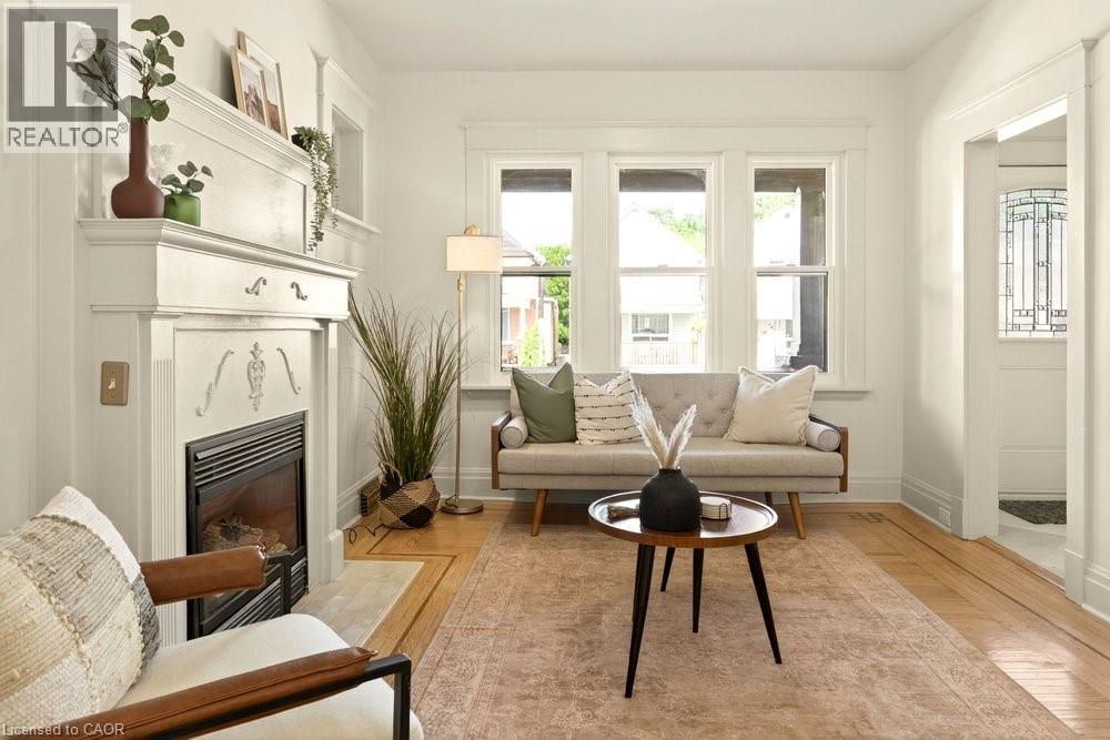 106 GROSVENOR Avenue N - 10