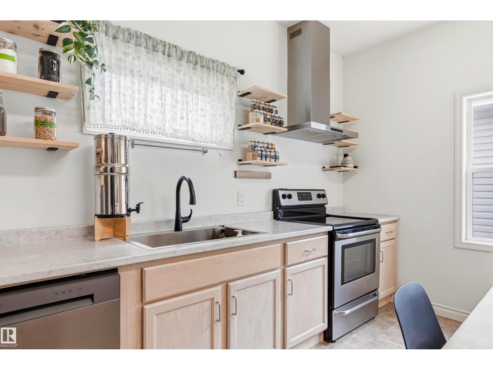 12775 119 ST NW - 11