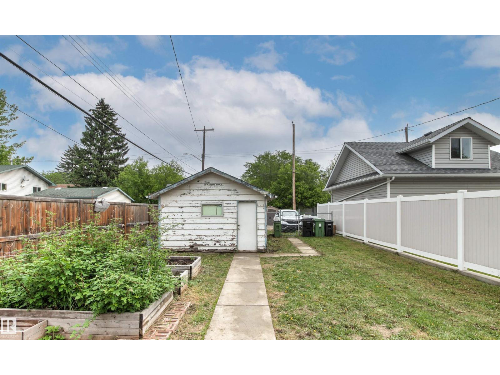 12775 119 ST NW - 36