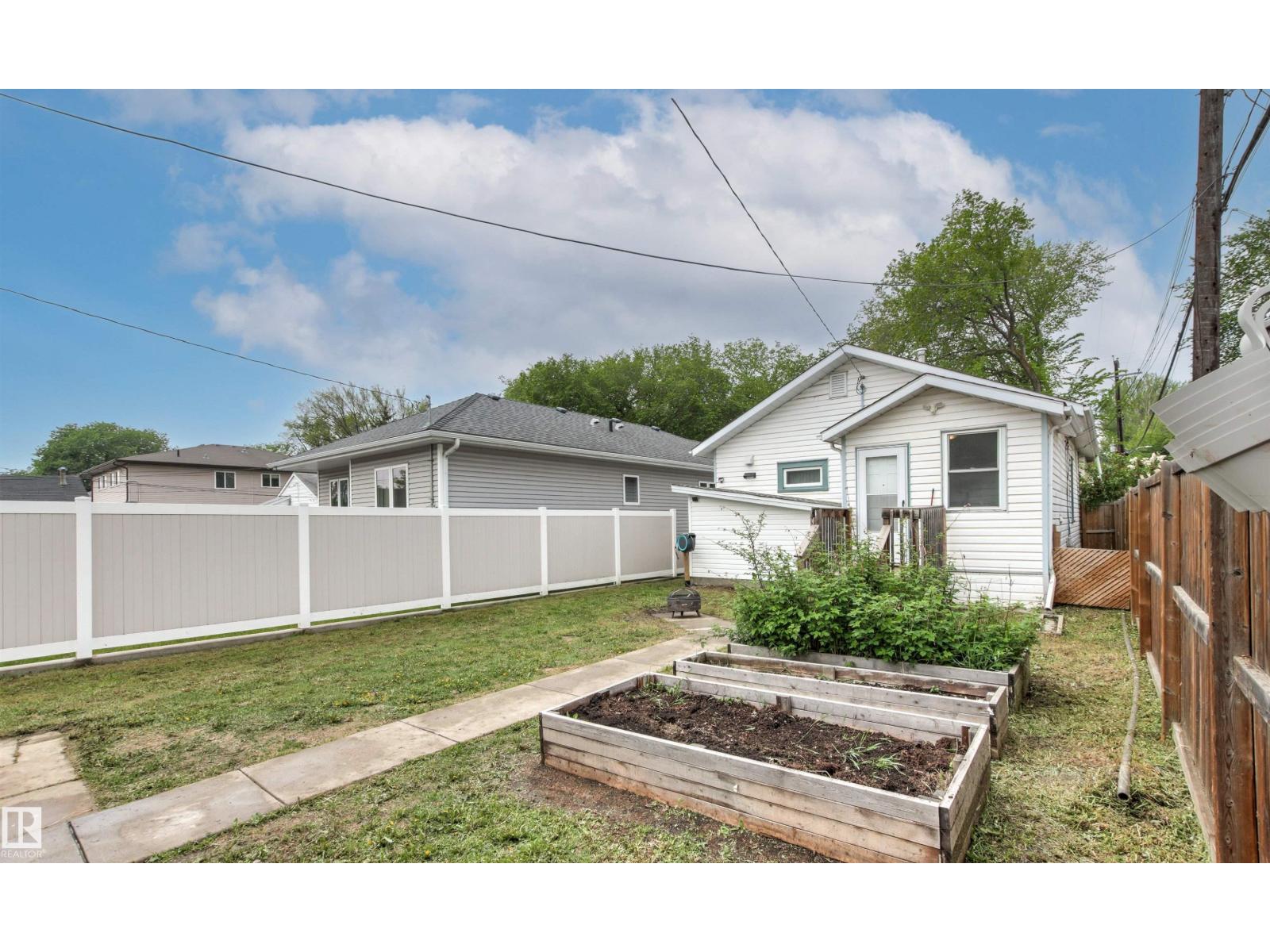 12775 119 ST NW - 38