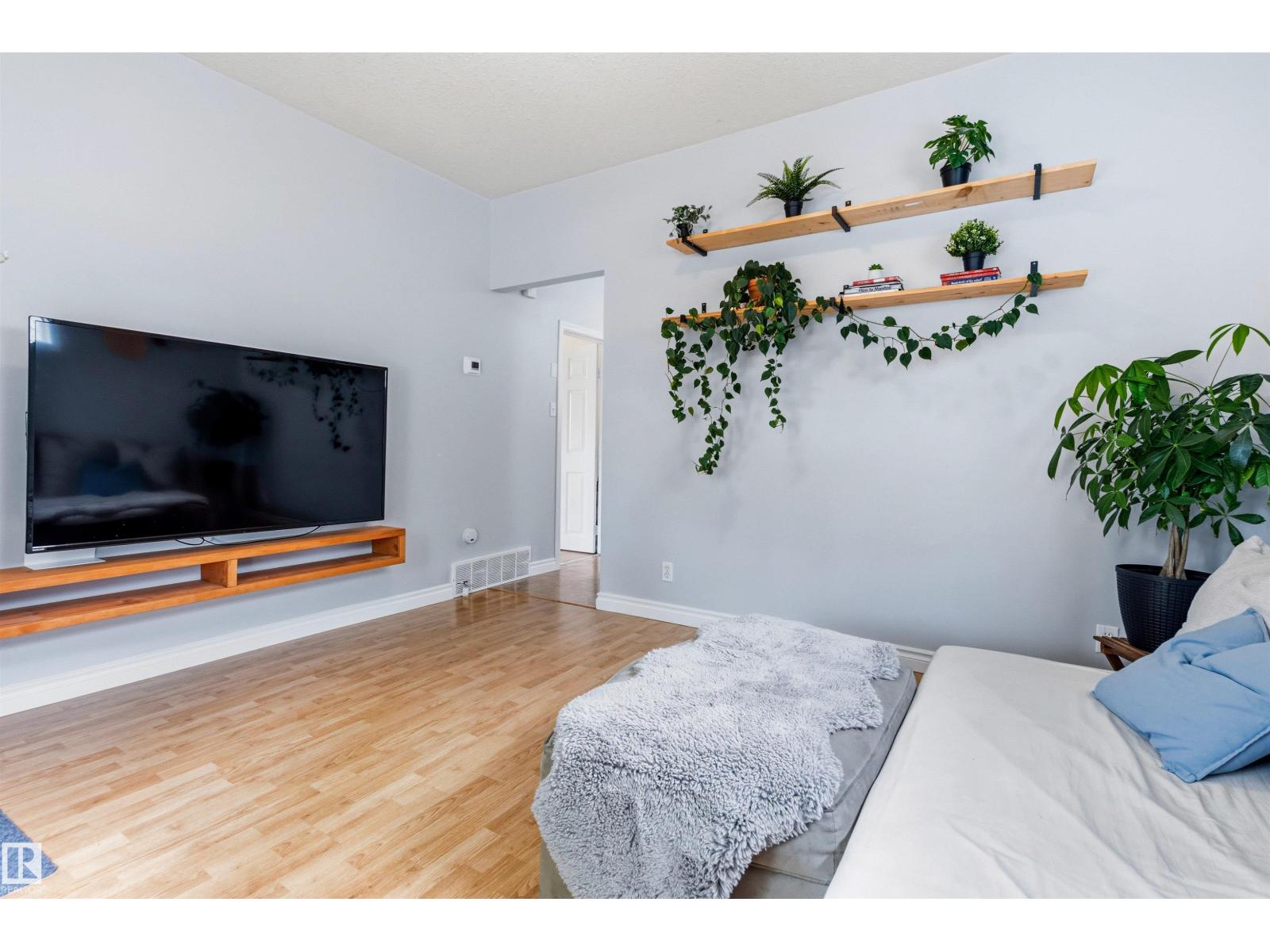 12775 119 ST NW - 6