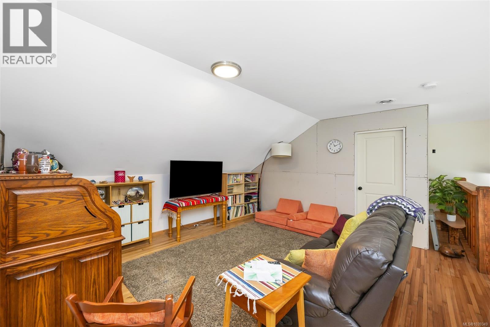 7238 Indian Rd - 40