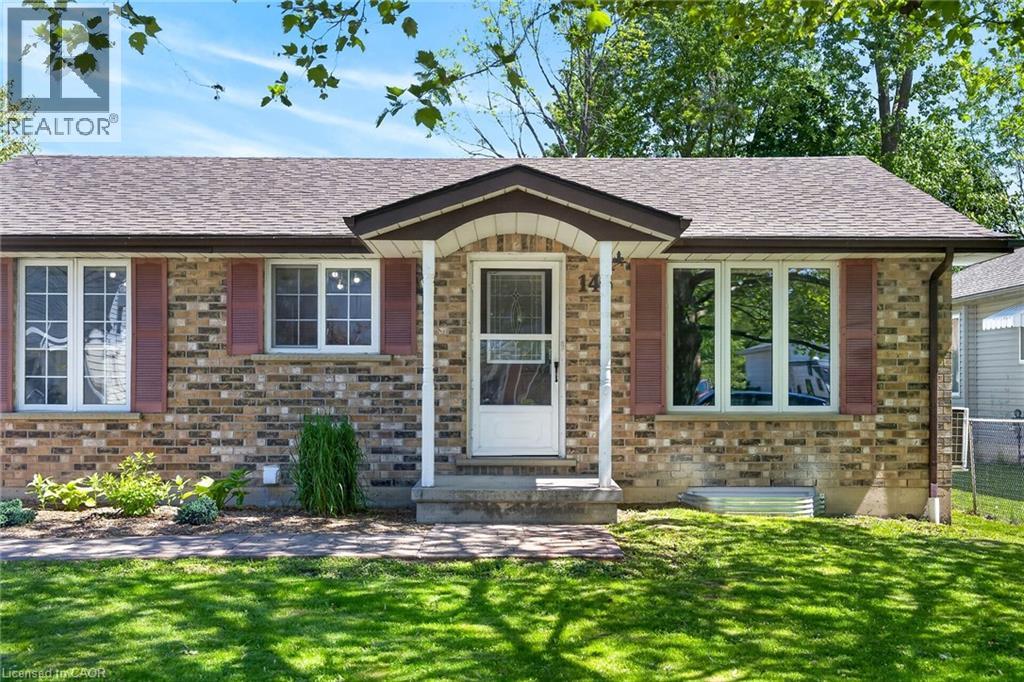 143 FAIRVIEW Avenue E - Image 2