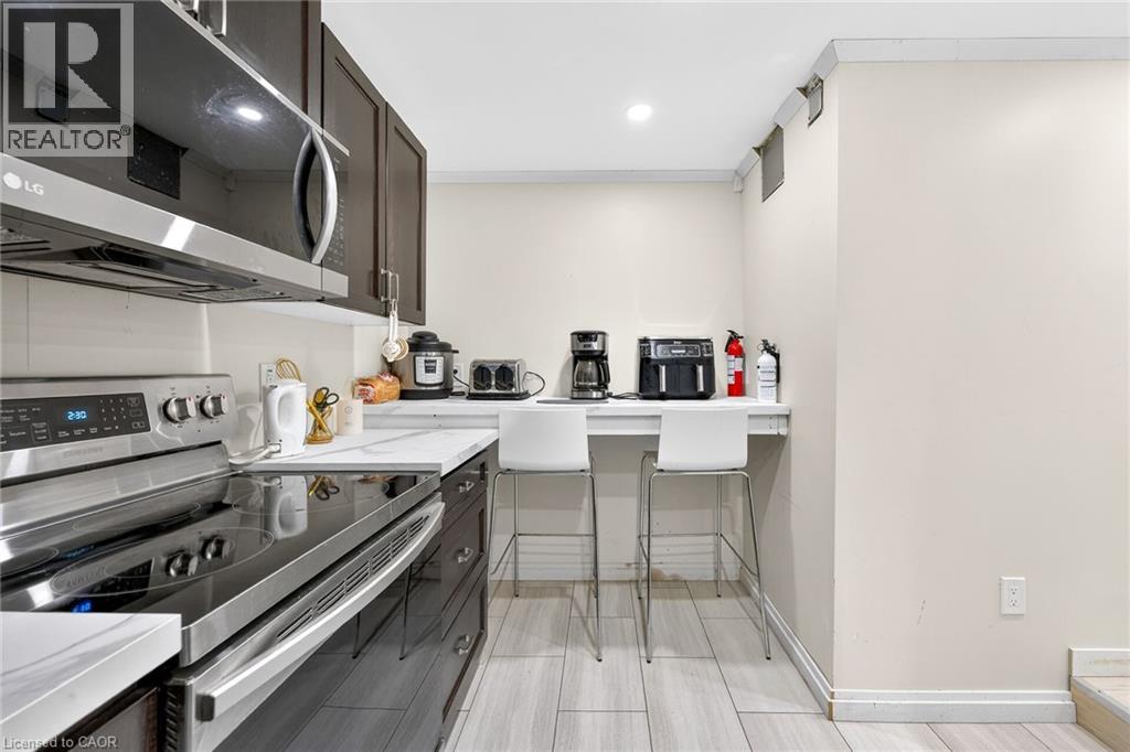 143 FAIRVIEW Avenue E - 25
