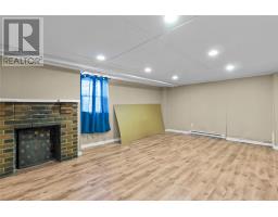 8 Glenridge Crescent thumbnail 20