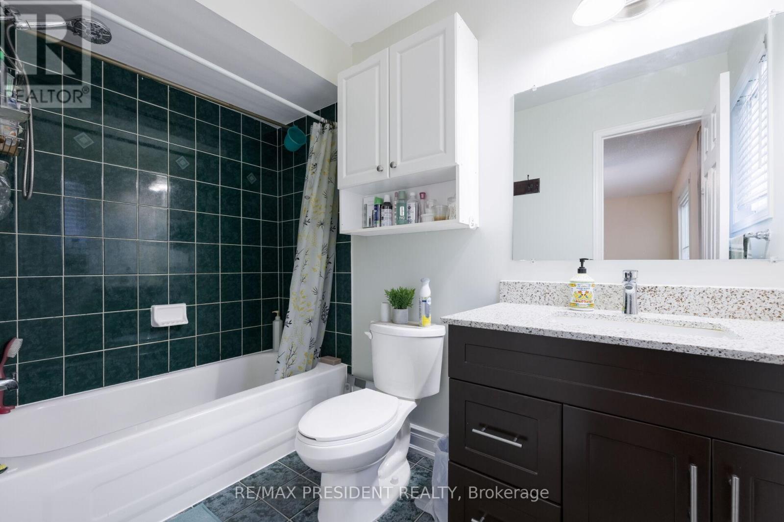 64 ORCHID DRIVE - 23