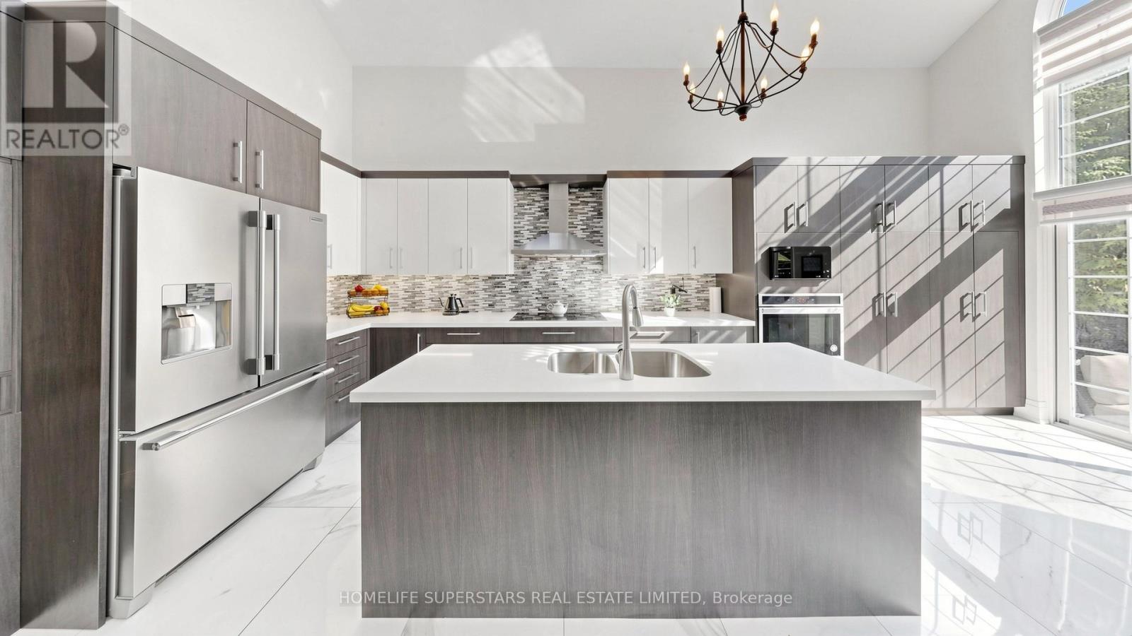 34 MERCER DRIVE - 11