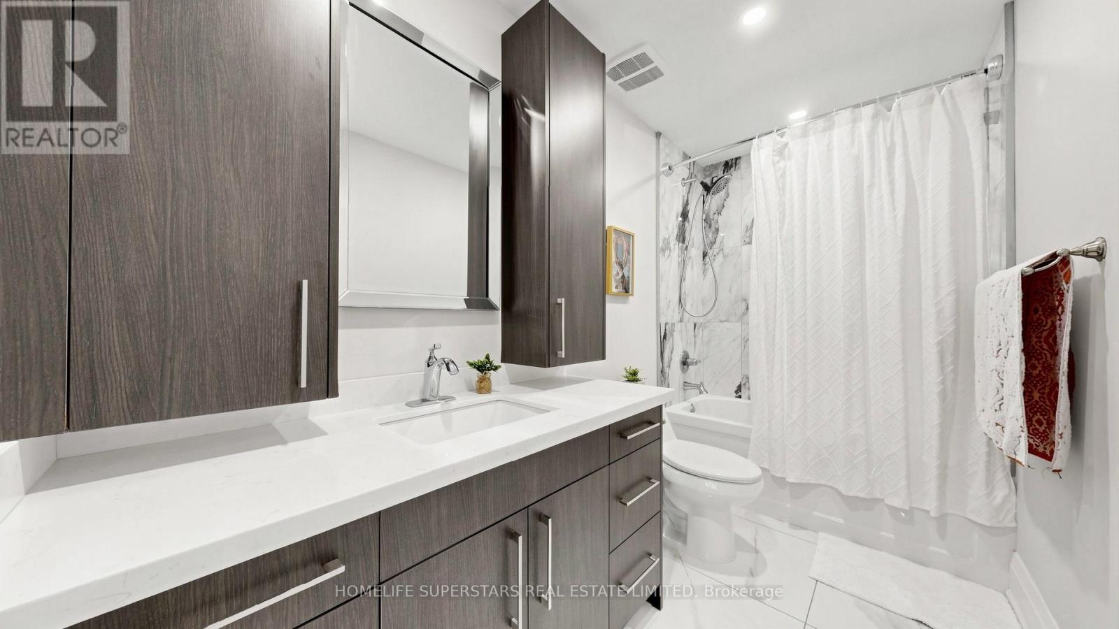 34 MERCER DRIVE - 16