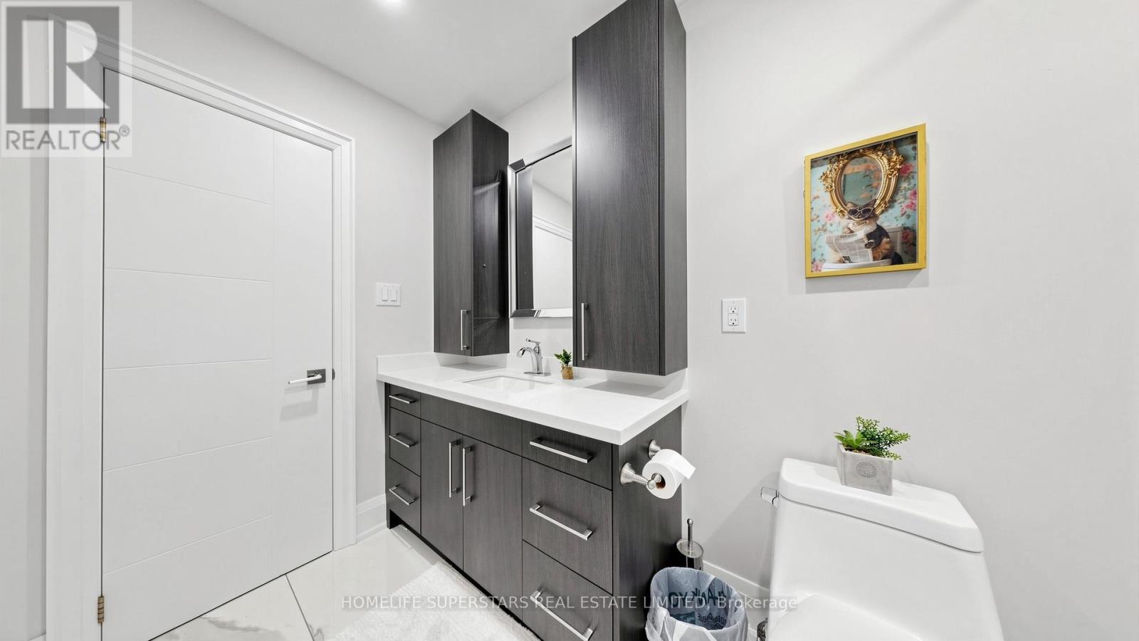 34 MERCER DRIVE - 17