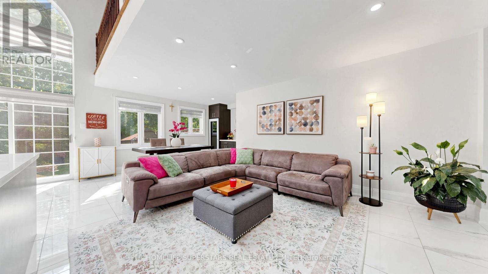 34 MERCER DRIVE - 4