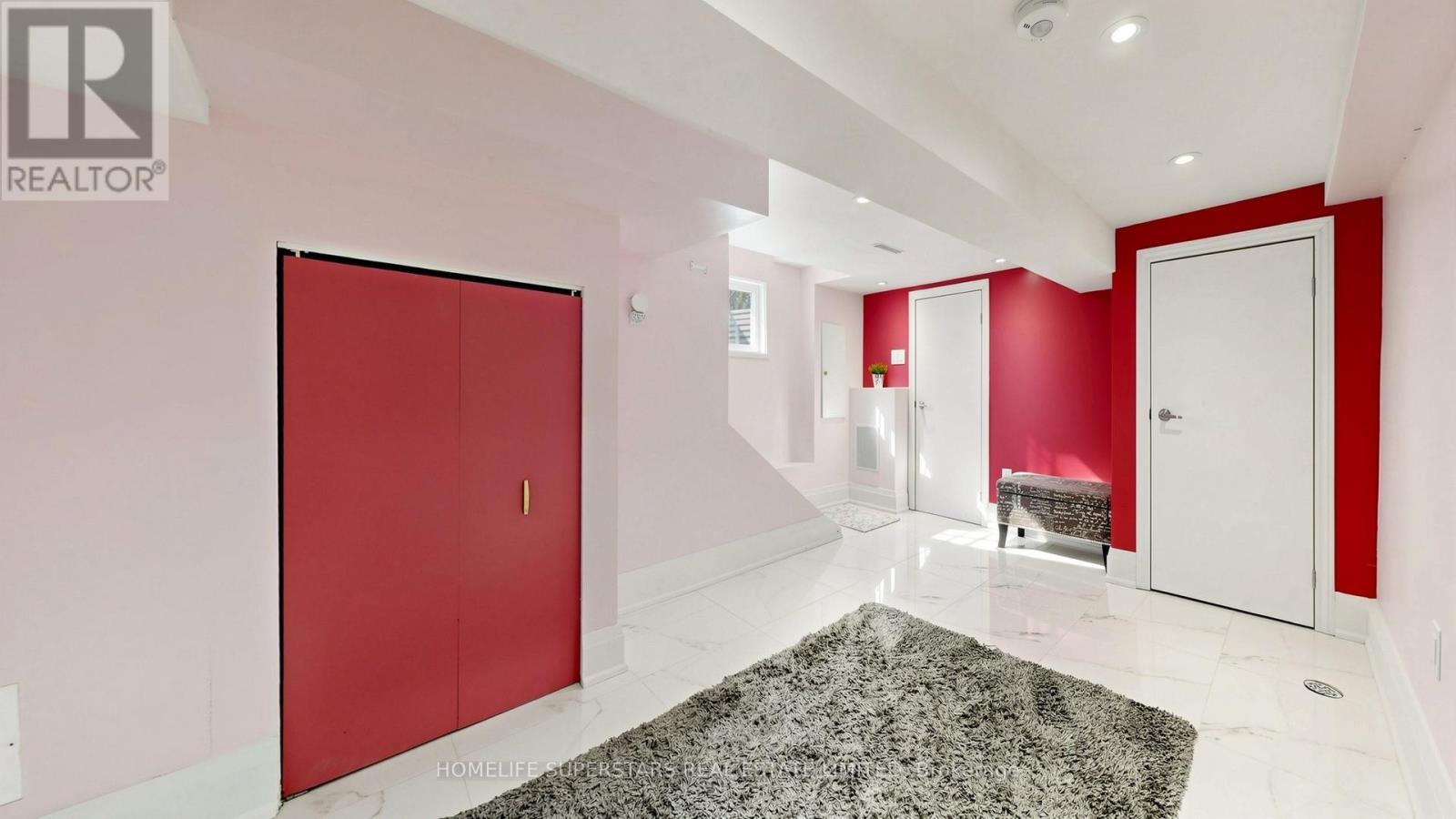 34 MERCER DRIVE - 41