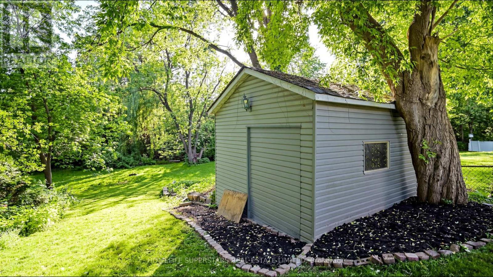 34 MERCER DRIVE - 49