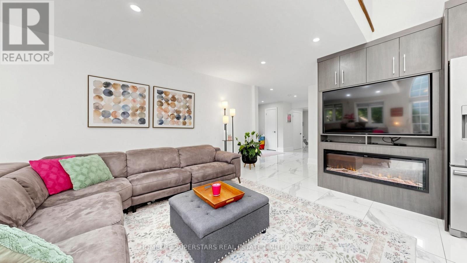 34 MERCER DRIVE - 6