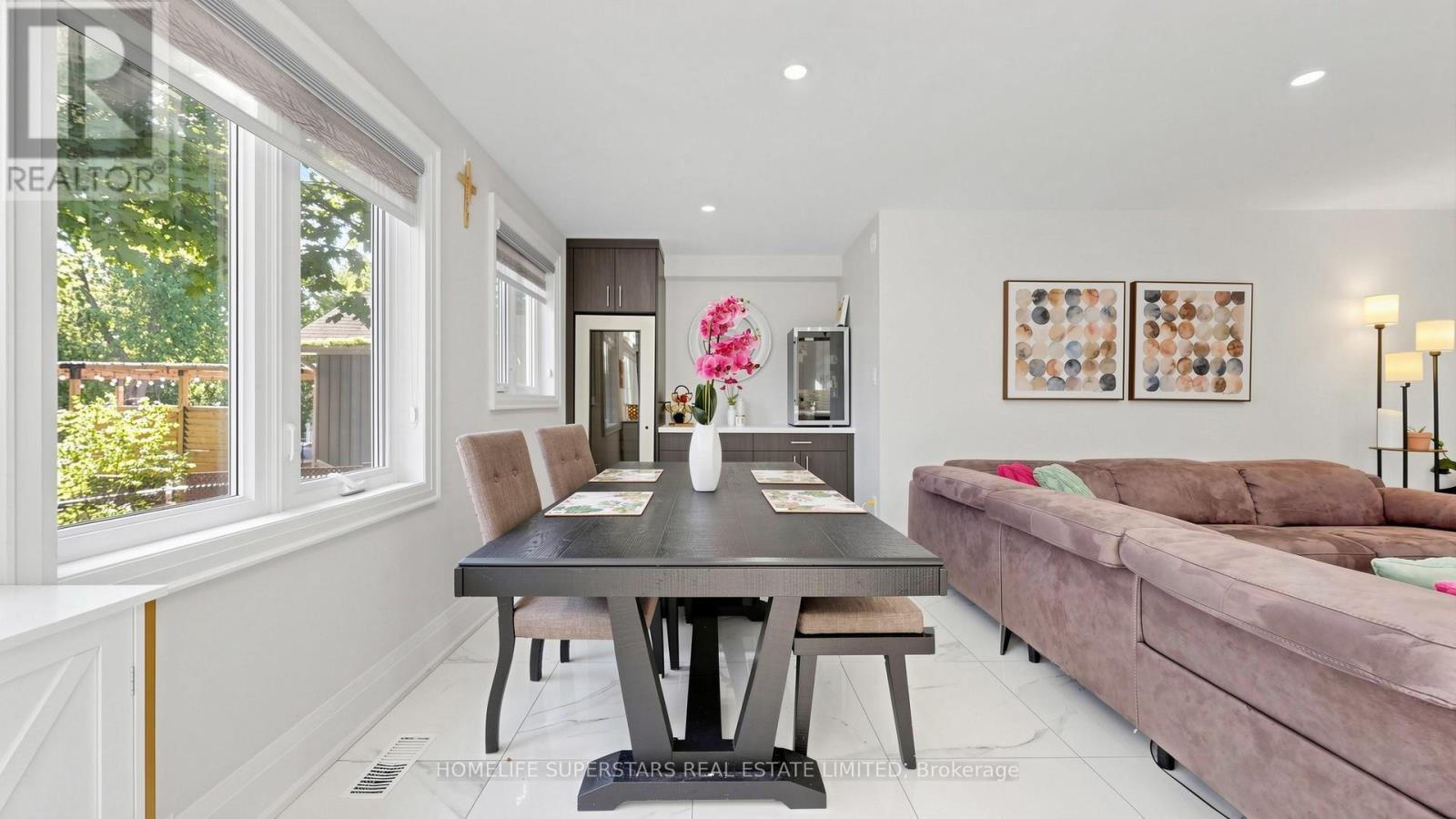 34 MERCER DRIVE - 7