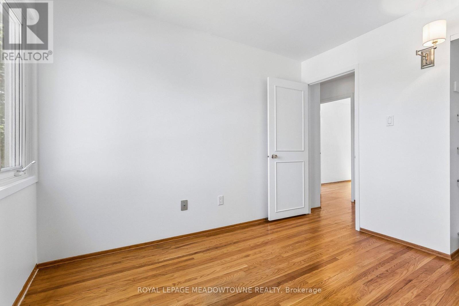 34 PLAINSMAN ROAD - 28