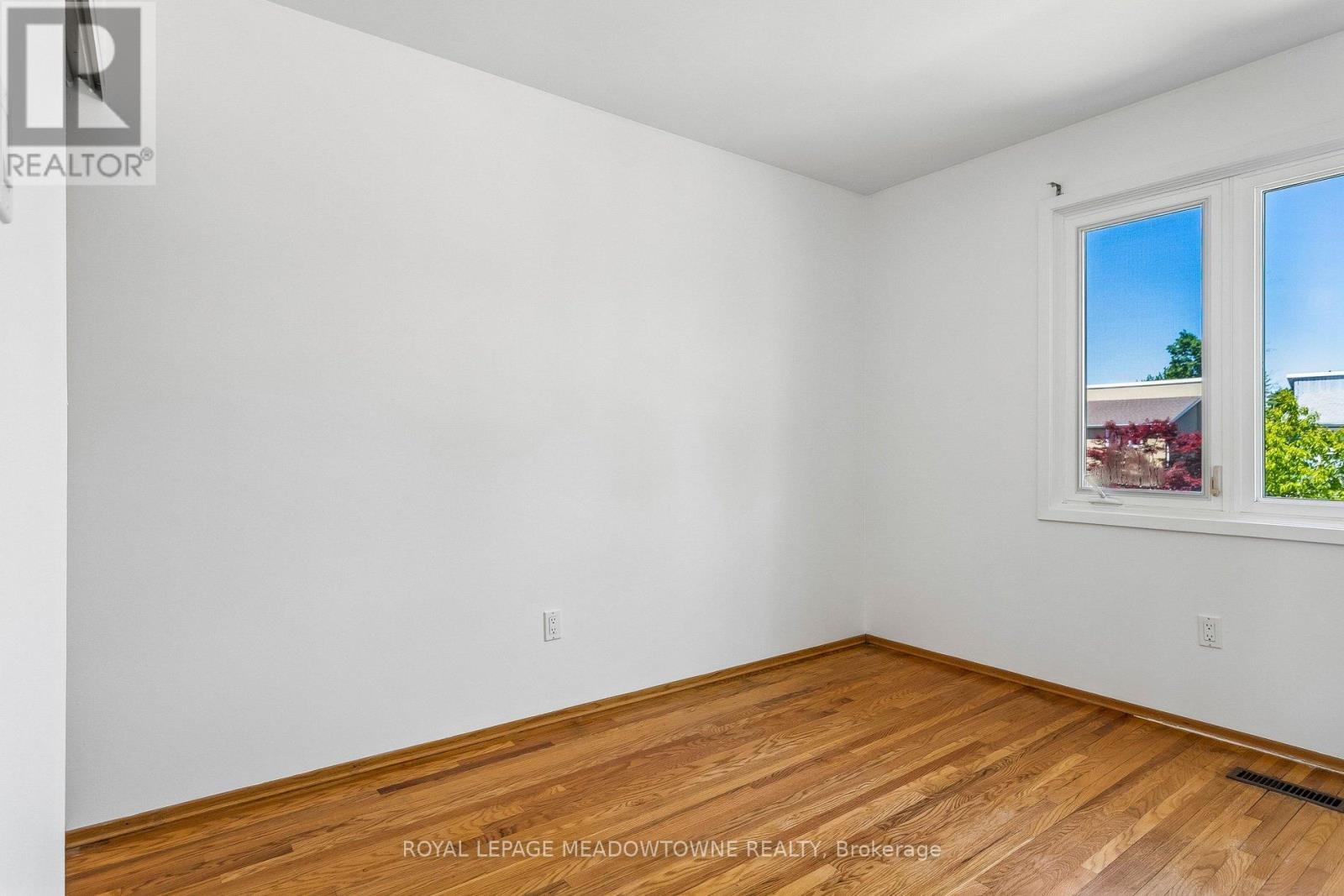 34 PLAINSMAN ROAD - 29