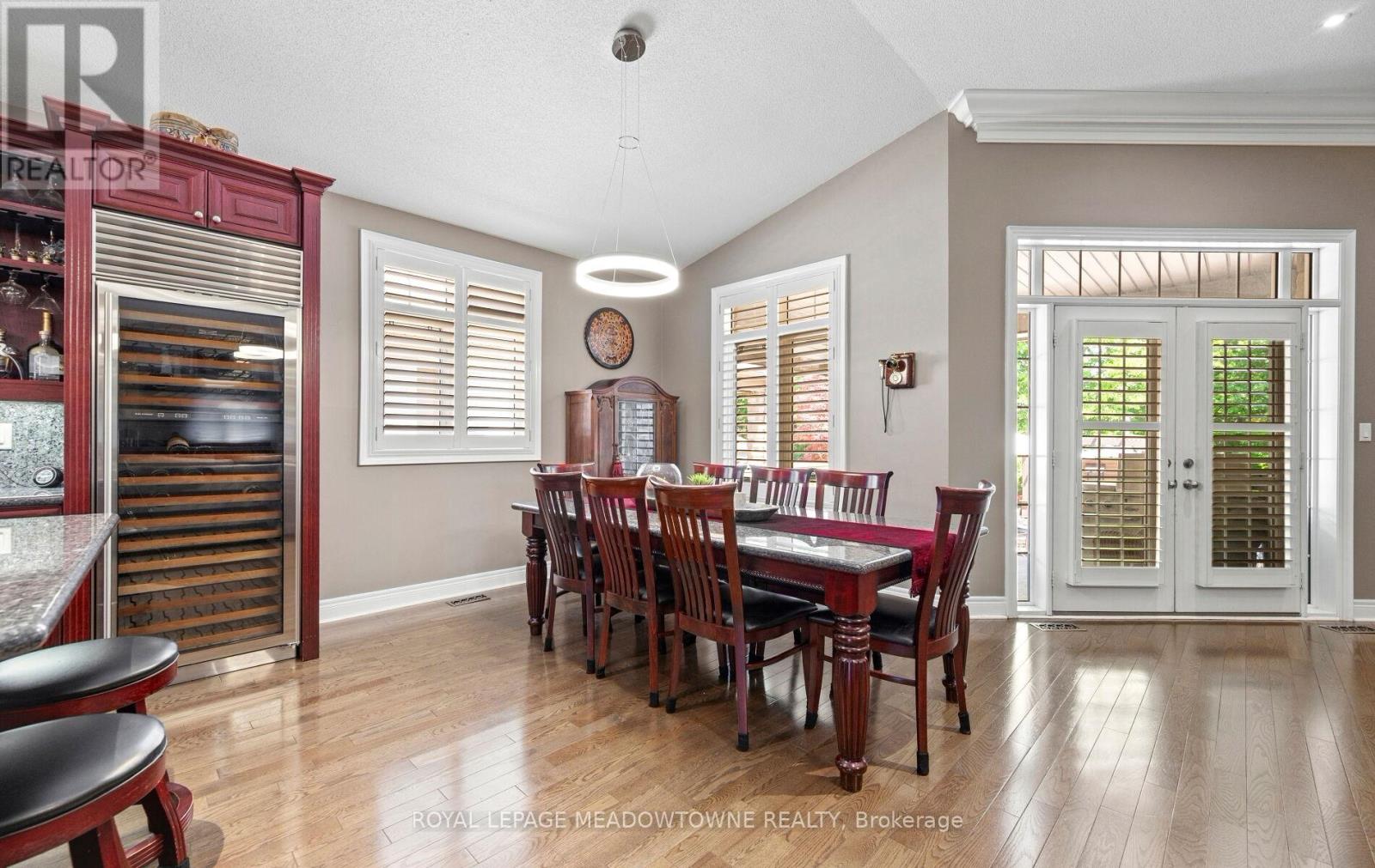 5 MCNUTT STREET - 22