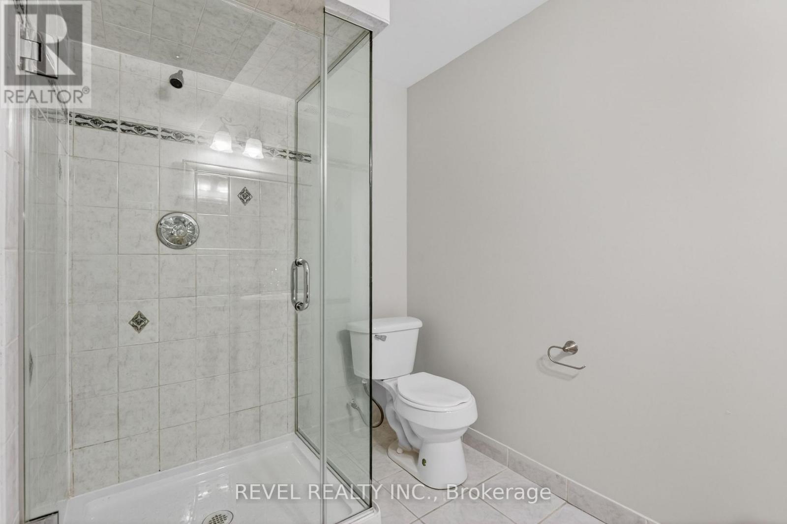79 LYNNETTE DRIVE - 22