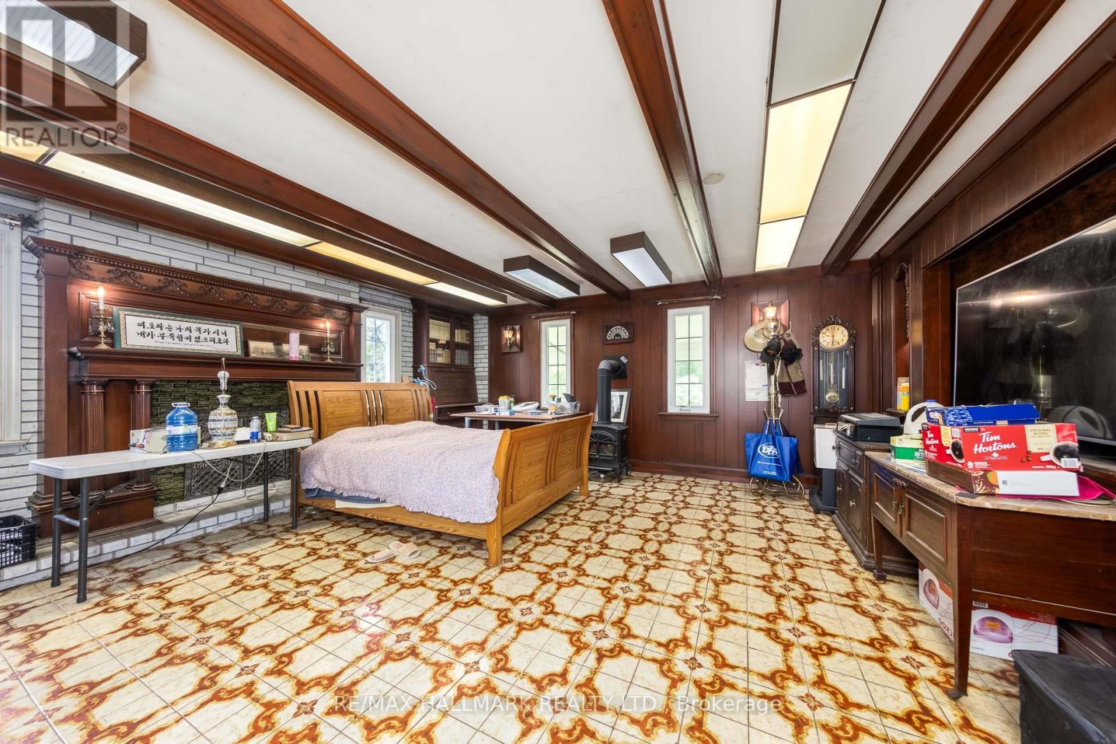 3569 BETHESDA ROAD - 20