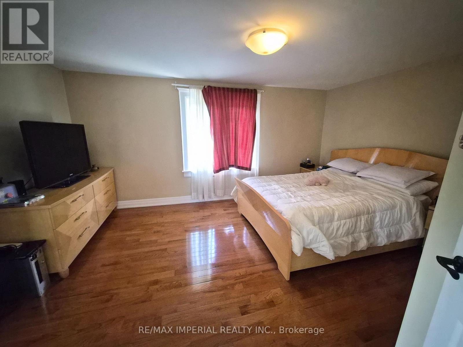 15028 DUFFERIN STREET - 21