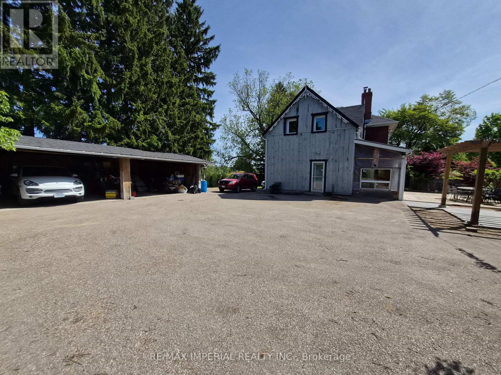 15028 DUFFERIN STREET - 9