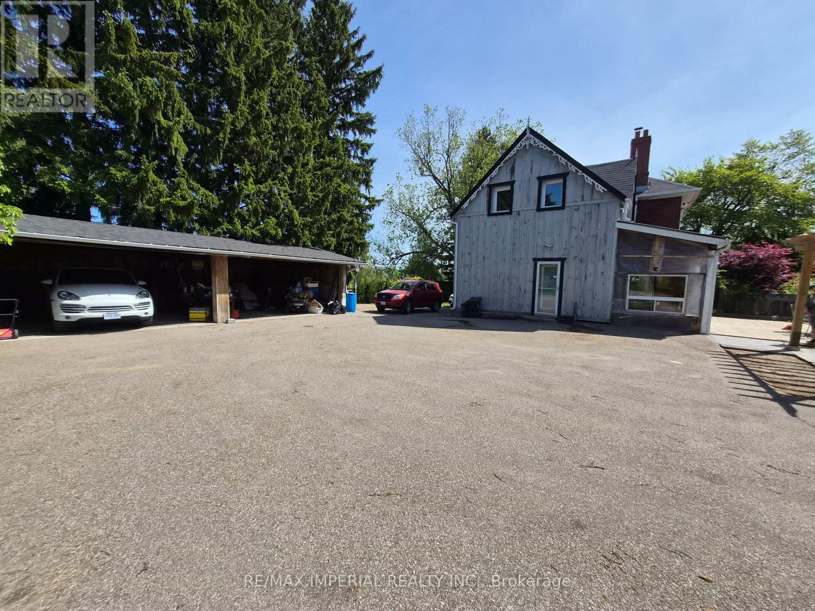 15028 DUFFERIN STREET - 8