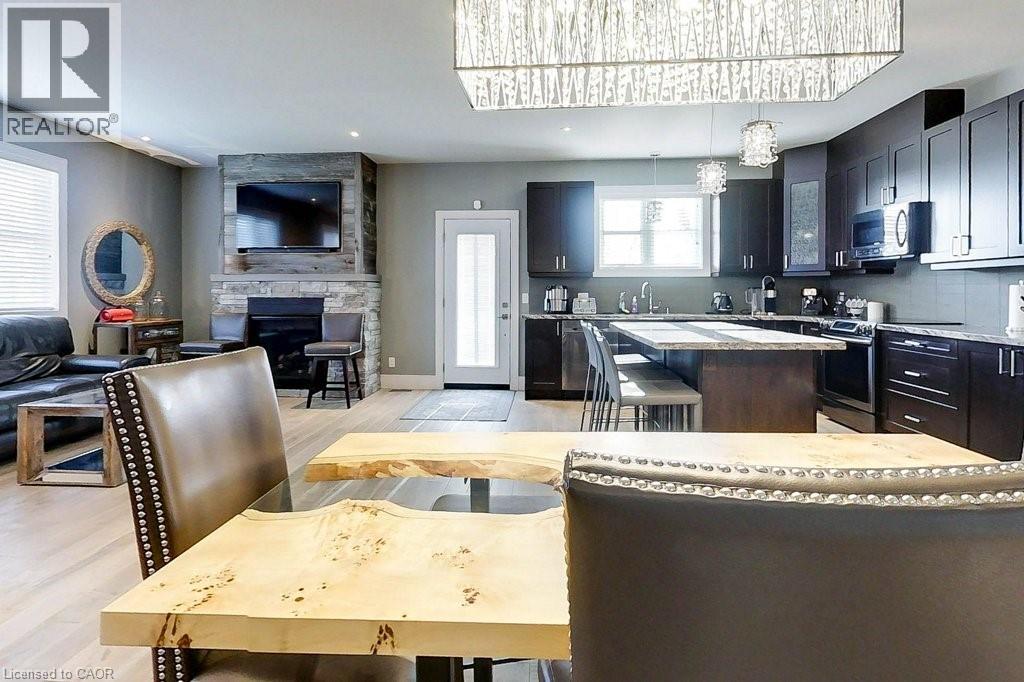 30 LAKESHORE Road - 15