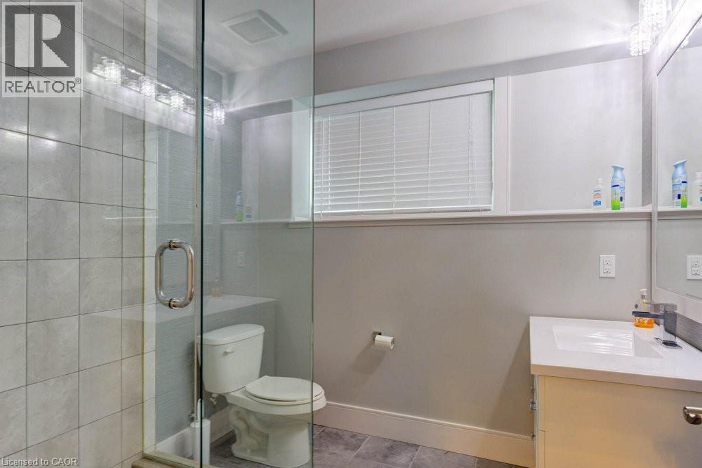 30 LAKESHORE Road - 21