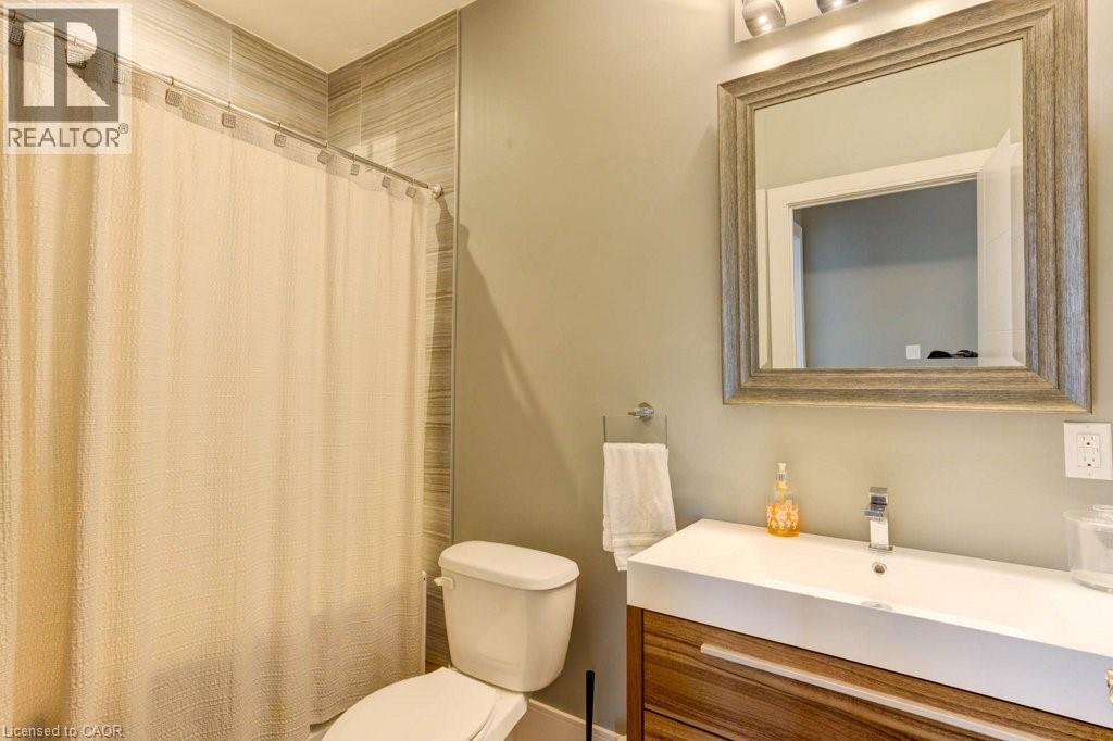 30 LAKESHORE Road - 22
