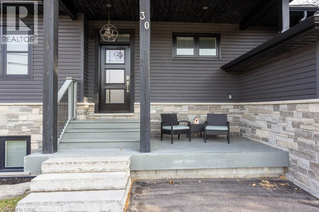 30 LAKESHORE Road - 4