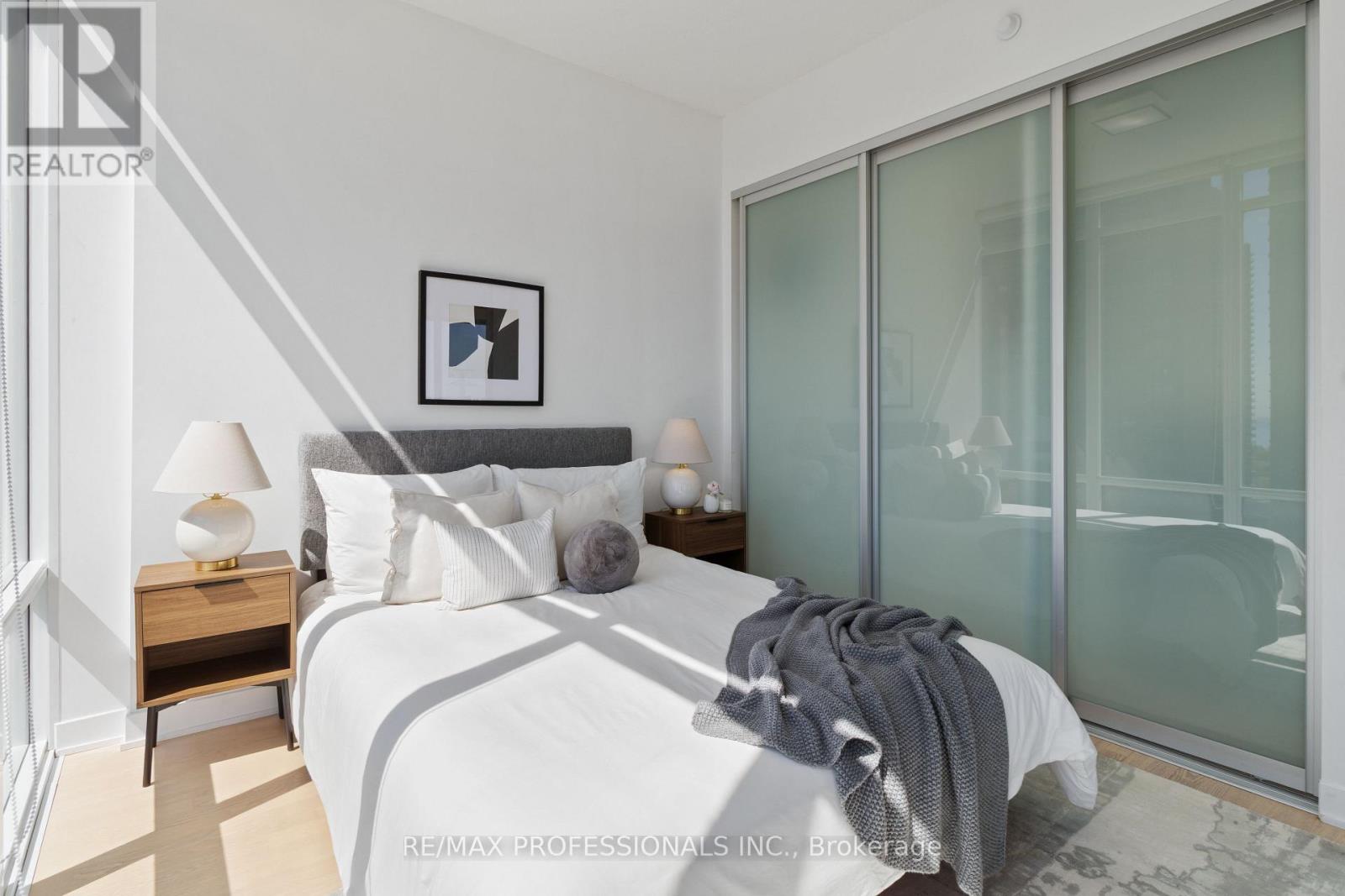#1708 90 PARK LAWN ROAD - 18