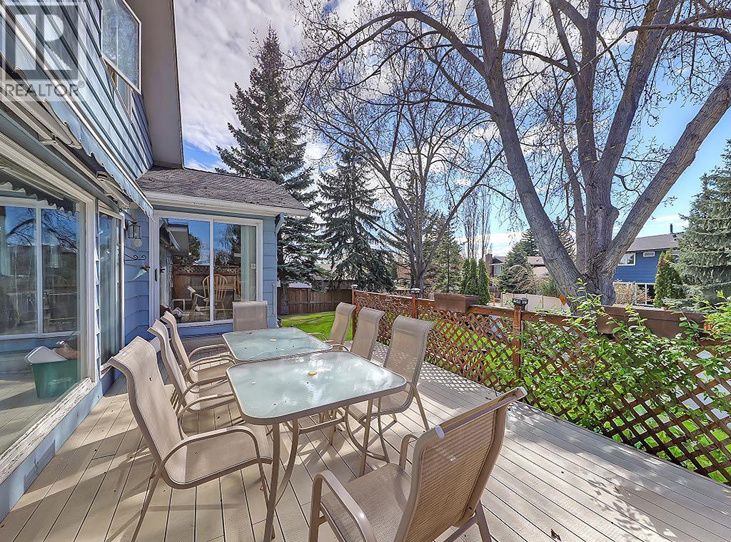 23 Lake Bonaventure Place SE — photo 6