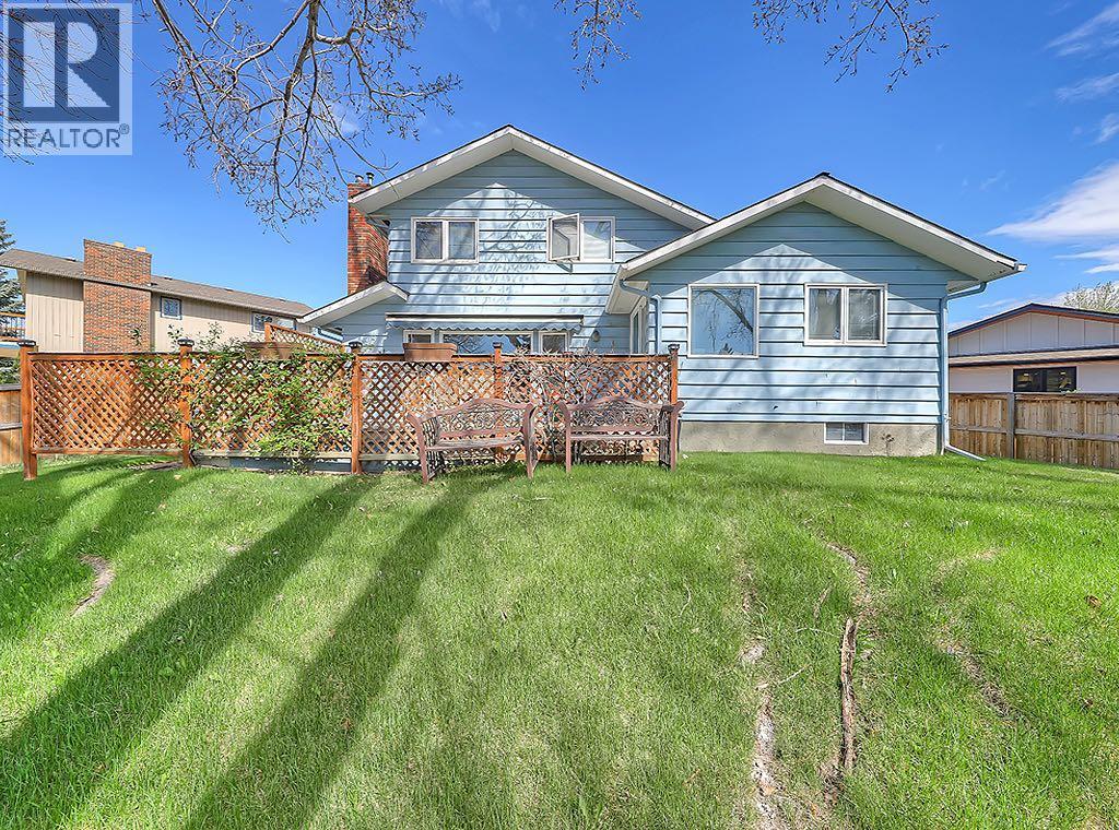 23 Lake Bonaventure Place SE — photo 9
