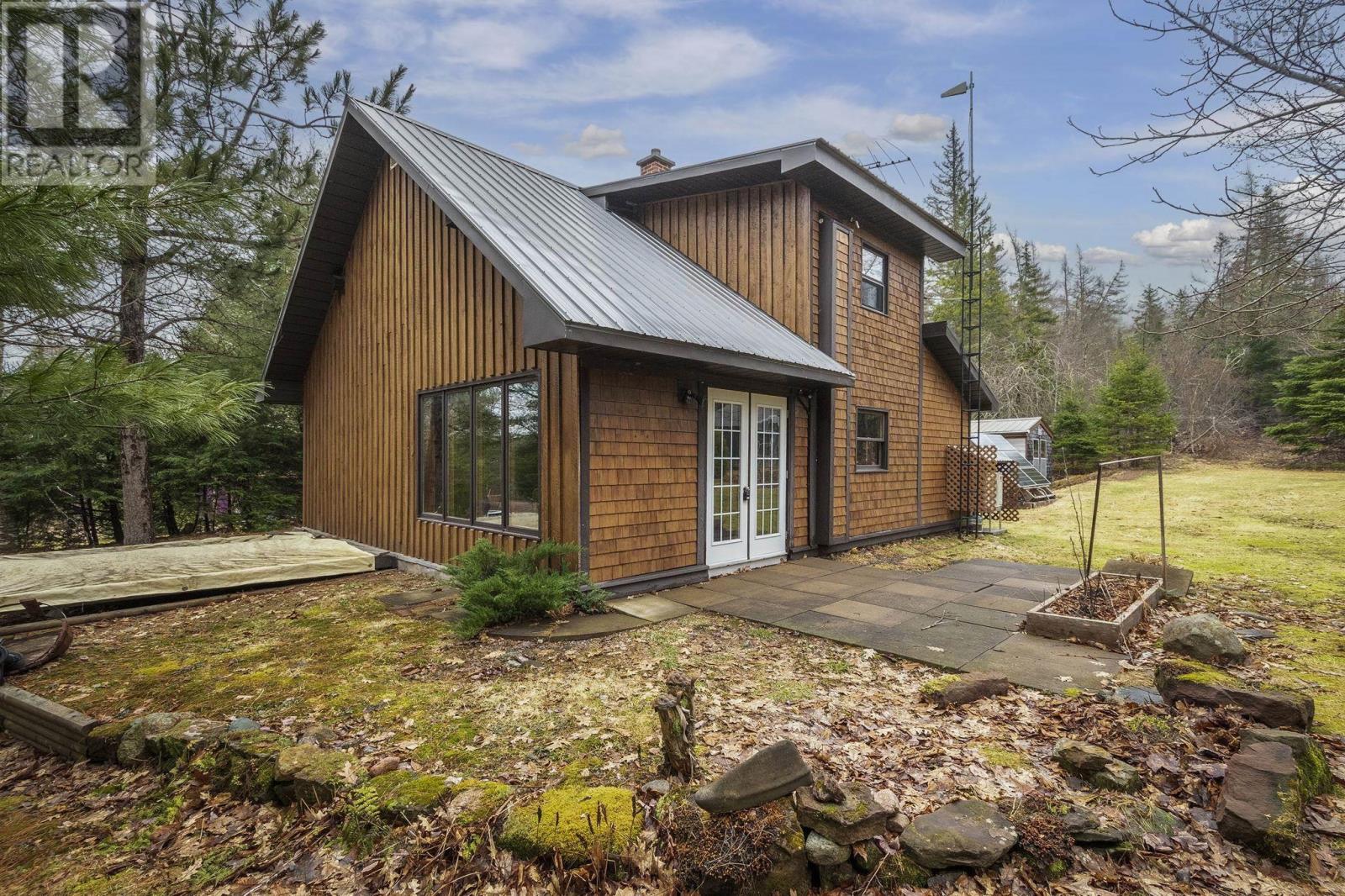 882 Warwick Mountain Road - 4