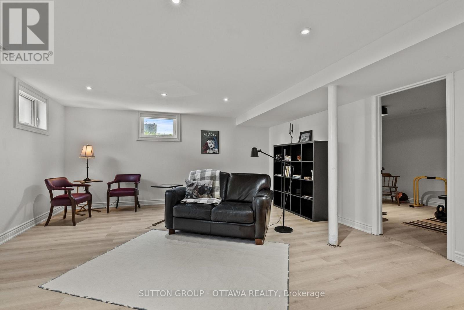 2461 ALTA VISTA DRIVE - 30
