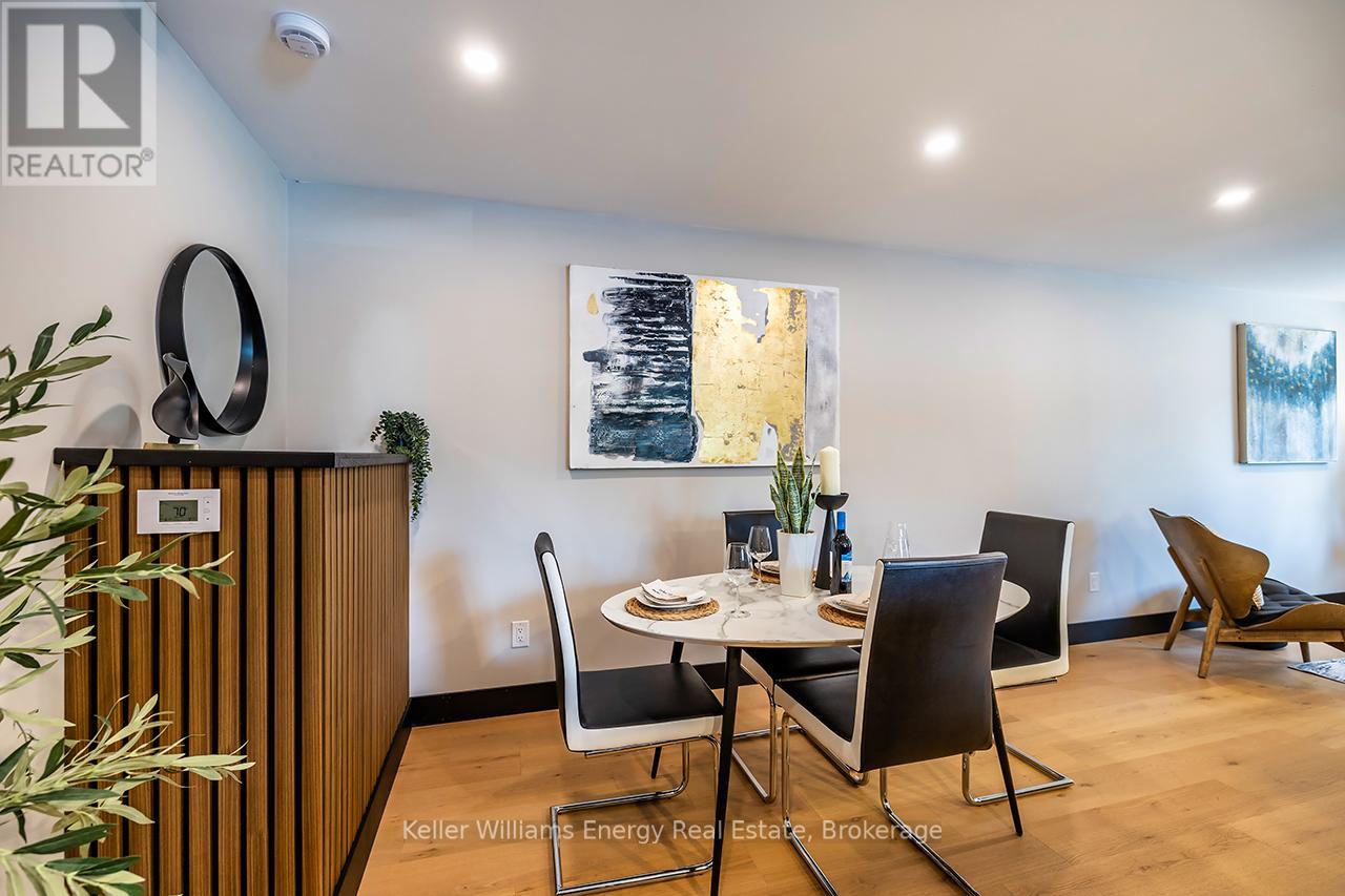 1281 OXFORD STREET - 16