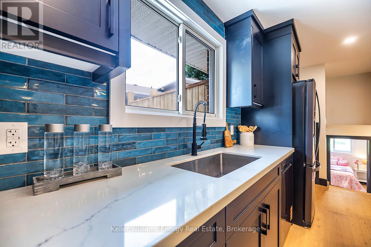 1281 OXFORD STREET - 19
