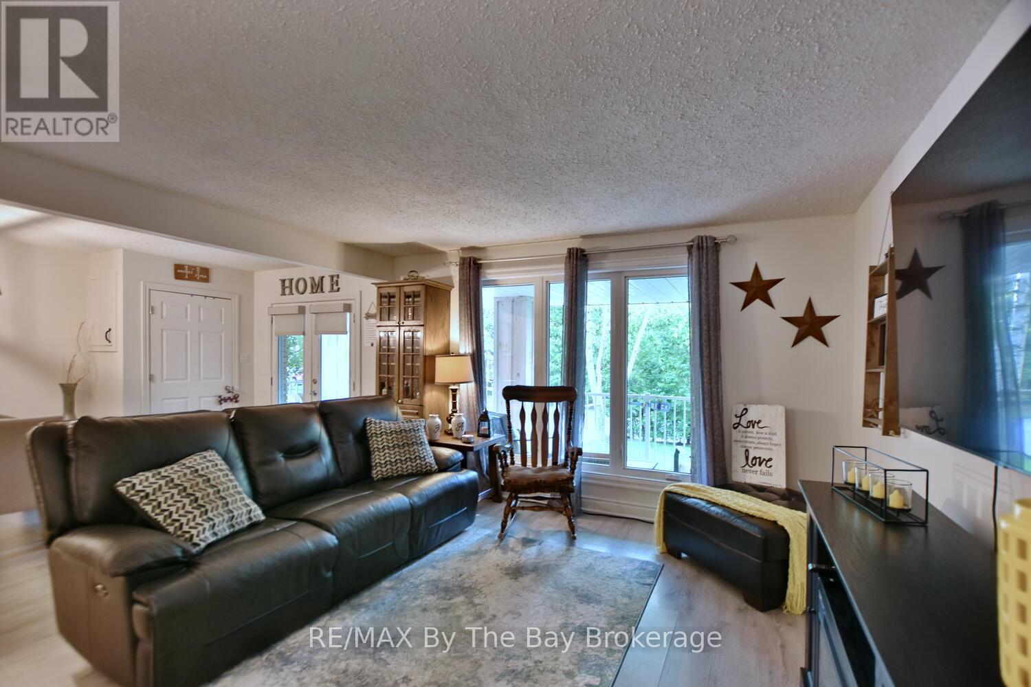 60 57TH STREET S - 10