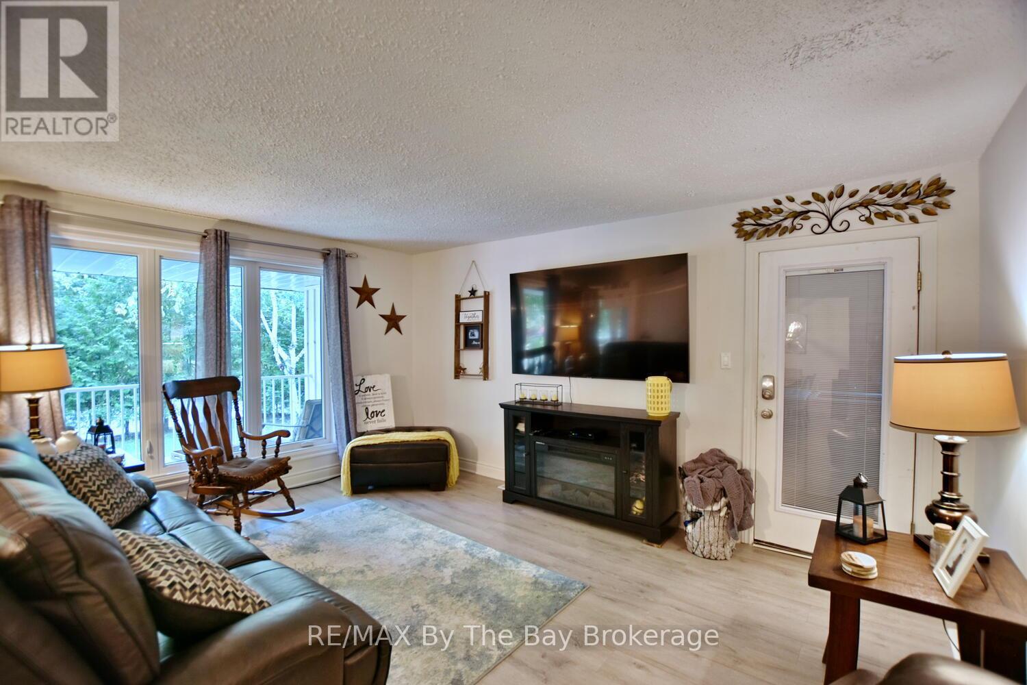 60 57TH STREET S - 11