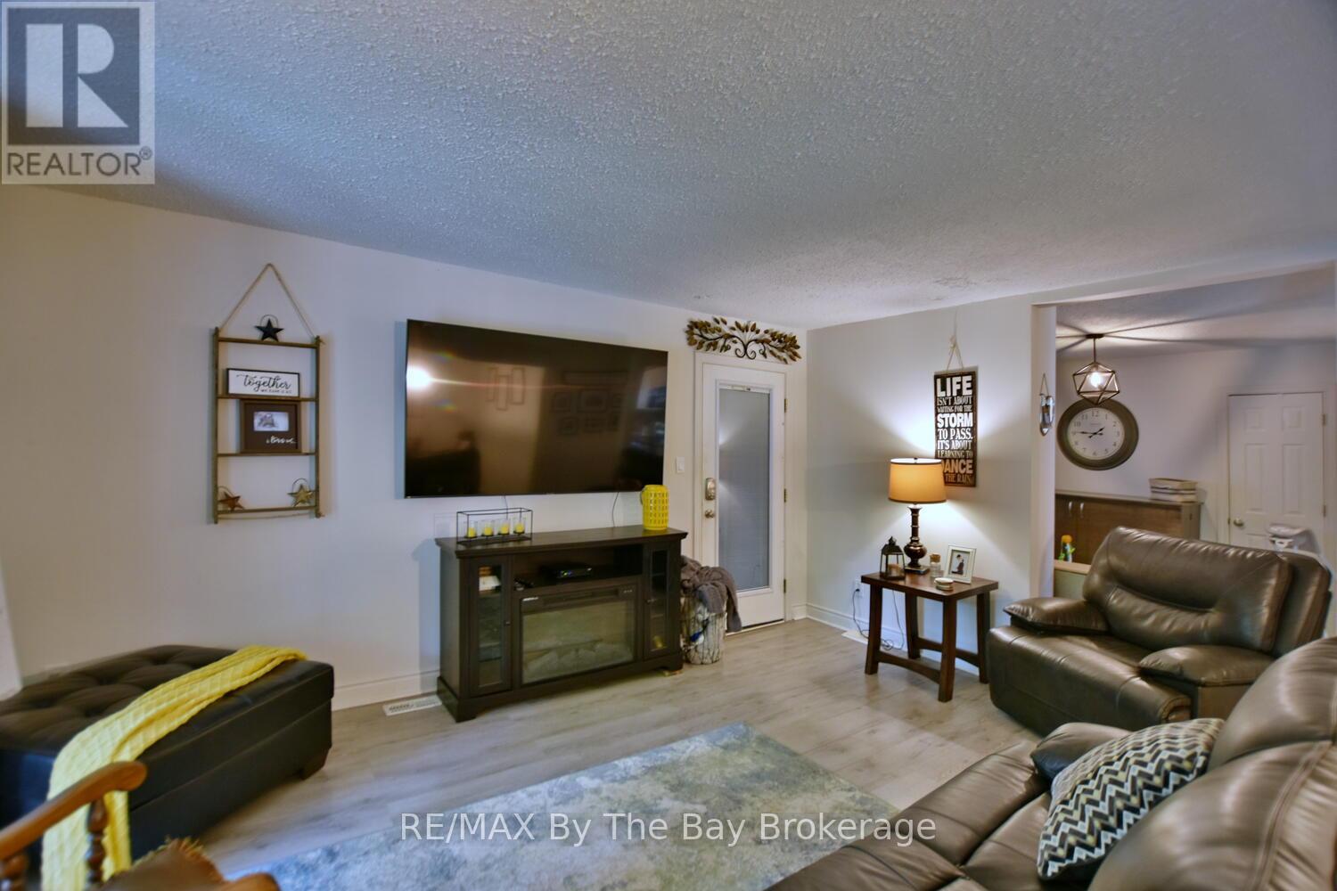60 57TH STREET S - 12