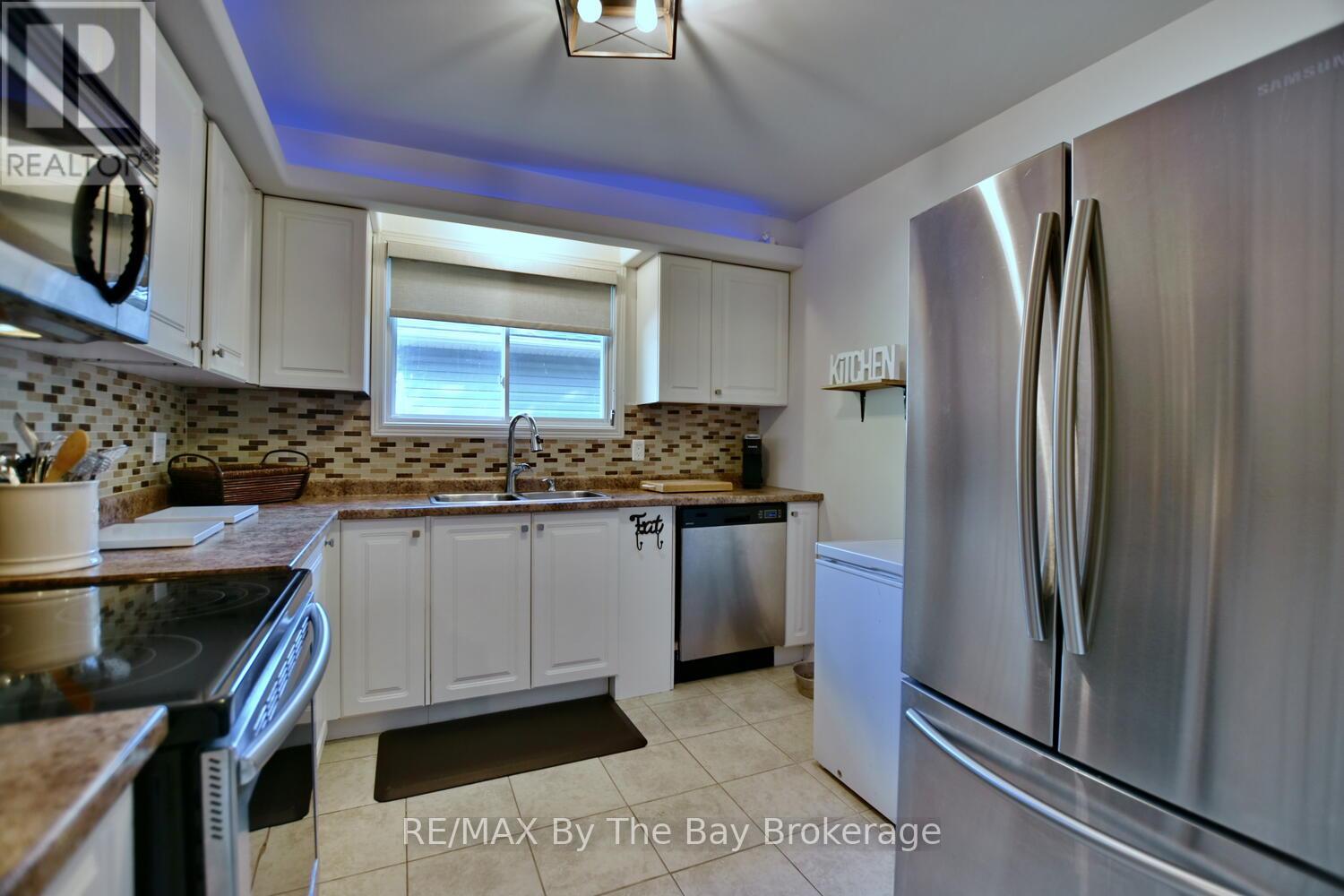60 57TH STREET S - 15