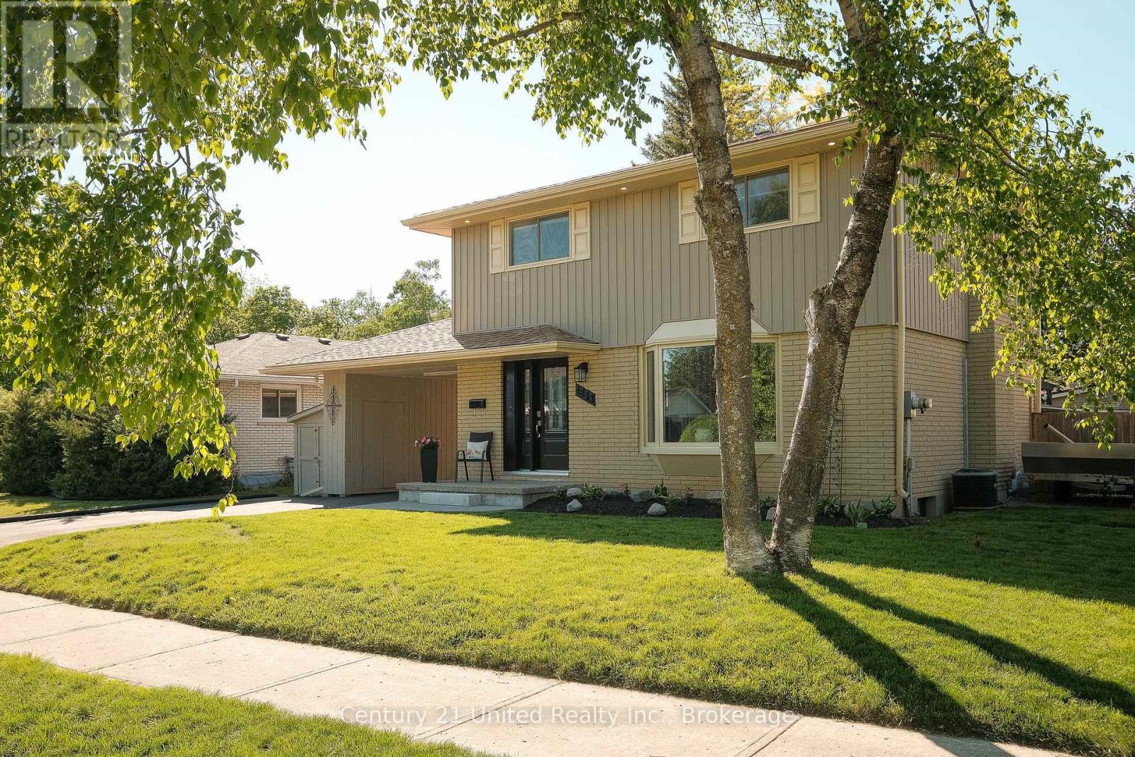 1233 FRANKLIN DRIVE - 1